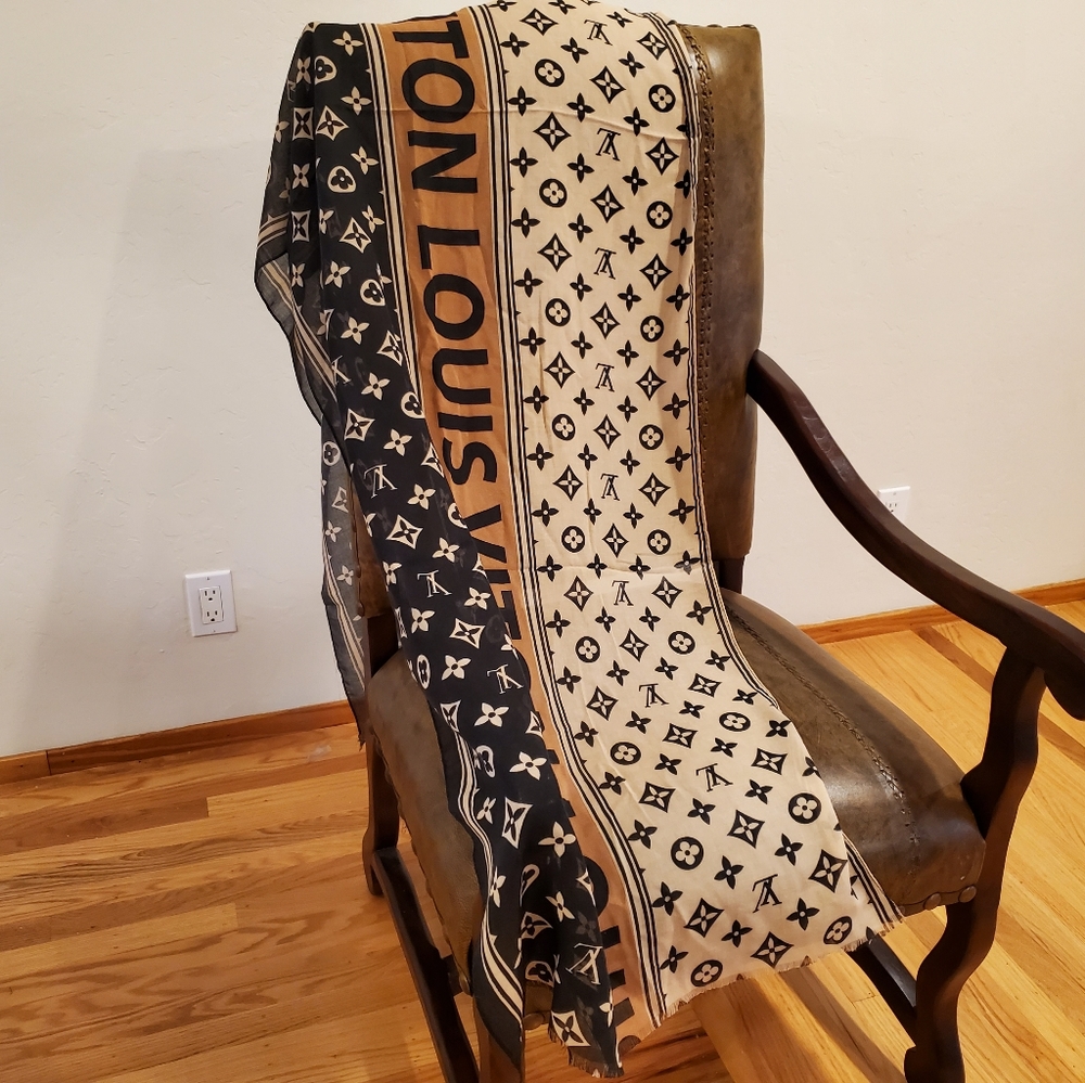 beautiful shawl scarf L geometric design yellow white gray black cotton blend